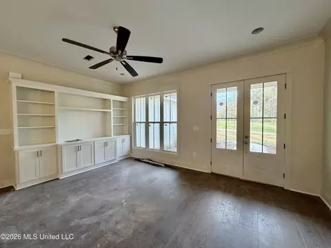Living - 39 Forest Barnes Rd, Petal, MS 39465 photo 1 of 1