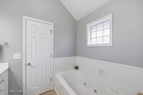 Other - 403 Oak Bnd, Brandon, MS 39047 photo 6 of 7