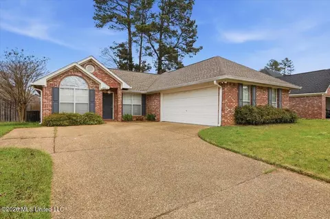 Exterior - 403 Oak Bnd, Brandon, MS 39047 photo 4 of 4