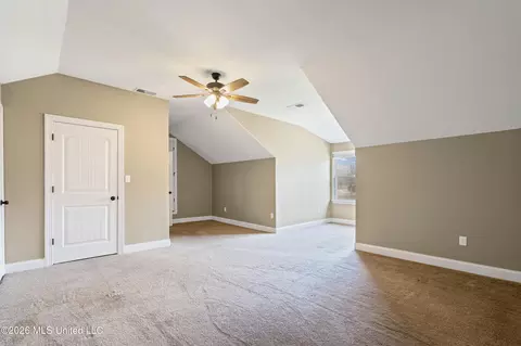 Bedroom - 10067 Emerald Forest Dr, Hernando, MS 38632 photo 7 of 7