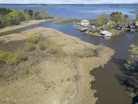 355 Lake Harbor Rd, Brandon, MS 39047