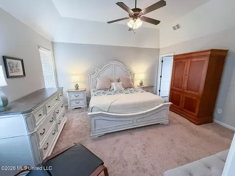 Bedroom - 187 Magnolia Gardens Dr, Hernando, MS 38632 photo 2 of 7