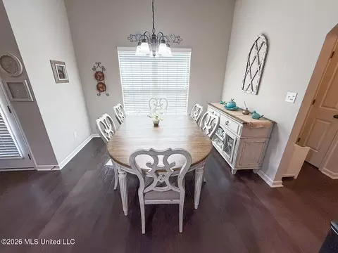 Dining - 187 Magnolia Gardens Dr, Hernando, MS 38632 photo 1 of 2