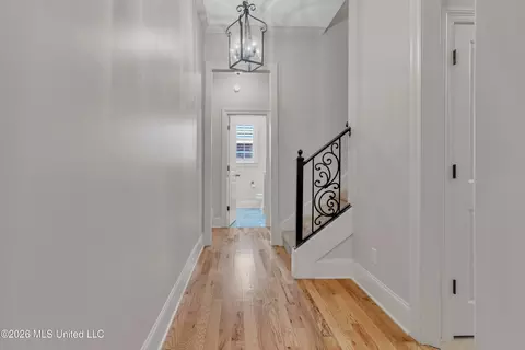 Entry Way - 4342 E Robinson Loop, Olive Branch, MS 38654 photo 3 of 4