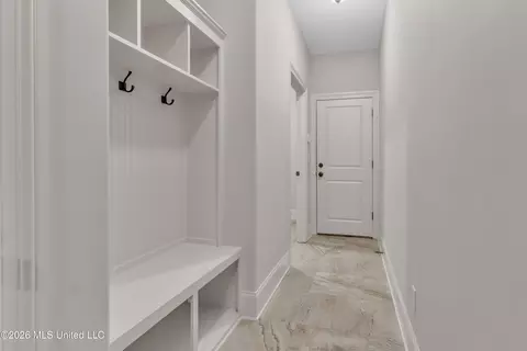 Entry Way - 4342 E Robinson Loop, Olive Branch, MS 38654 photo 4 of 4