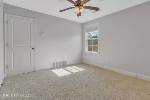 Bedroom - 4342 E Robinson Loop, Olive Branch, MS 38654 photo 4 of 5