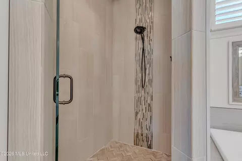 Bath - 4342 E Robinson Loop, Olive Branch, MS 38654 photo 3 of 5