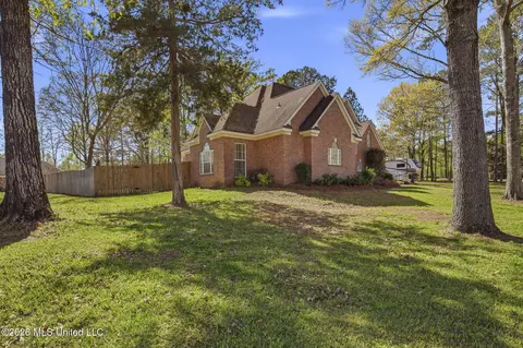 Exterior - 116 Windsor Blvd, Brandon, MS 39042 photo 3 of 15