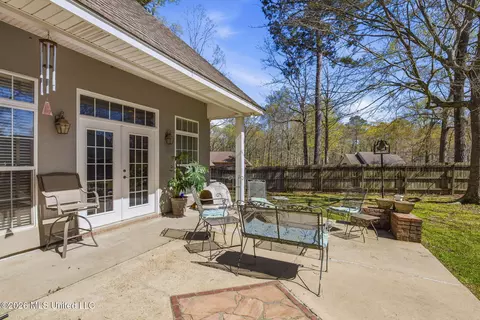 Exterior - 116 Windsor Blvd, Brandon, MS 39042 photo 7 of 15