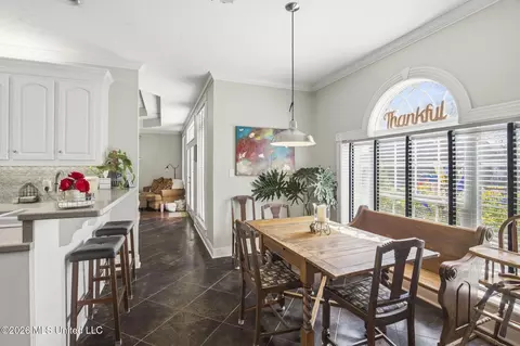 Dining - 116 Windsor Blvd, Brandon, MS 39042 photo 3 of 3