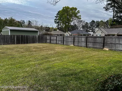 Exterior - 739 Whippoorwill Dr, Brandon, MS 39047 photo 6 of 7