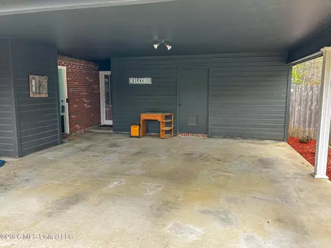 Exterior - 739 Whippoorwill Dr, Brandon, MS 39047 photo 3 of 7