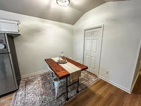 Dining - 739 Whippoorwill Dr, Brandon, MS 39047 photo 1 of 2