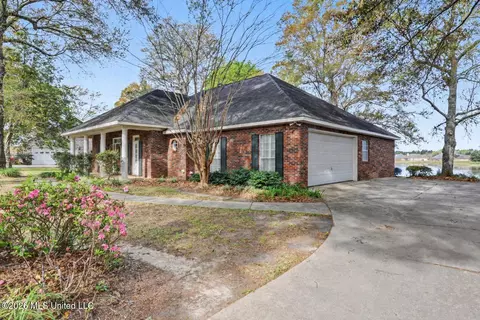 15383 Swan Lake Blvd, Gulfport, MS 39503