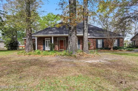 15383 Swan Lake Blvd, Gulfport, MS 39503