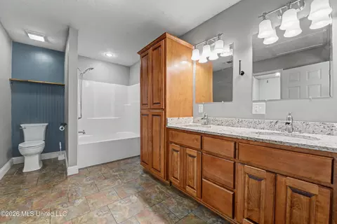 Bath - 222 Gristmill Rd, Lucedale, MS 39452 photo 1 of 2