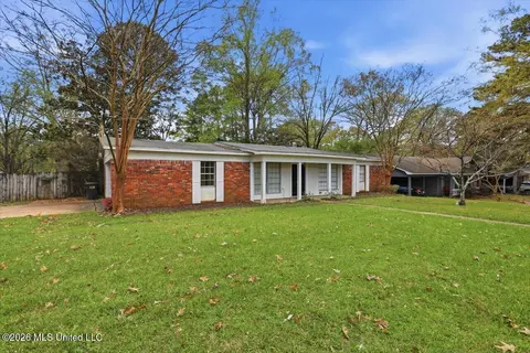 Exterior - 1110 Post Rd, Clinton, MS 39056 photo 2 of 9