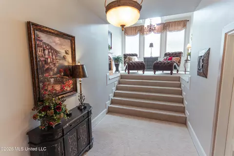 Entry Way - 1203 Pine Lake Dr, Corinth, MS 38834 photo 2 of 3