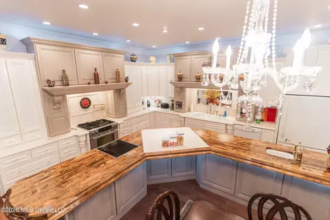 Kitchen - 1203 Pine Lake Dr, Corinth, MS 38834 photo 3 of 7