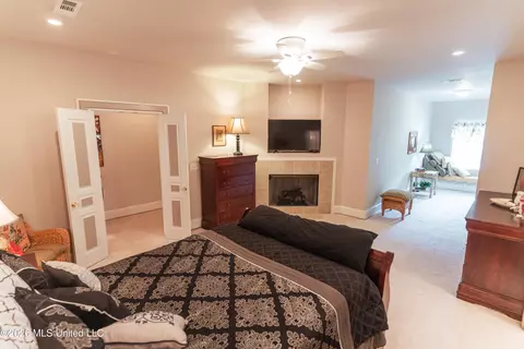 Bedroom - 1203 Pine Lake Dr, Corinth, MS 38834 photo 9 of 9