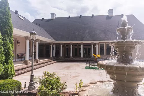 Exterior - 1203 Pine Lake Dr, Corinth, MS 38834 photo 7 of 9