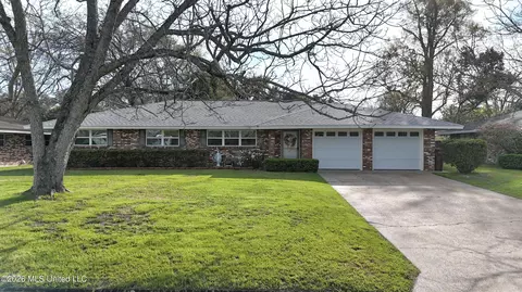 607 S Forest Ave, Long Beach, MS 39560