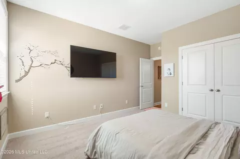 Bedroom - 13385 N Fields Ln, Olive Branch, MS 38654 photo 3 of 6