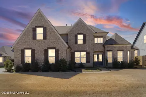 Exterior - 13385 N Fields Ln, Olive Branch, MS 38654 photo 6 of 6