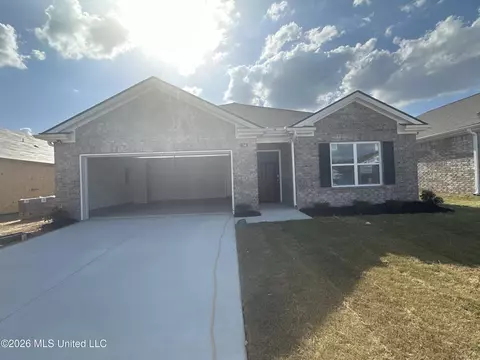 54 S Thorn Tree St, Byhalia, MS 38611