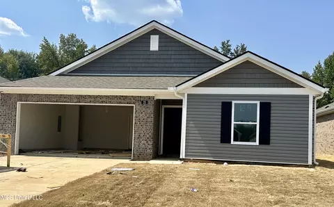 5 S Thorn Tree St, Byhalia, MS 38611