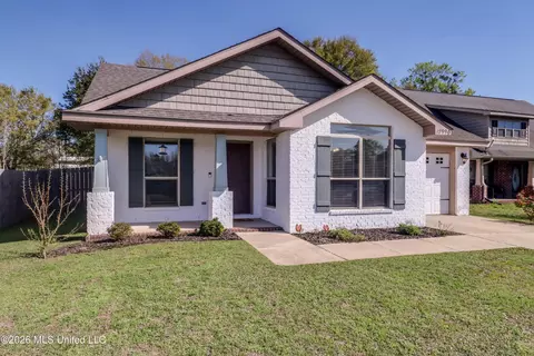 17990 Restoration Cir, Gulfport, MS 39503