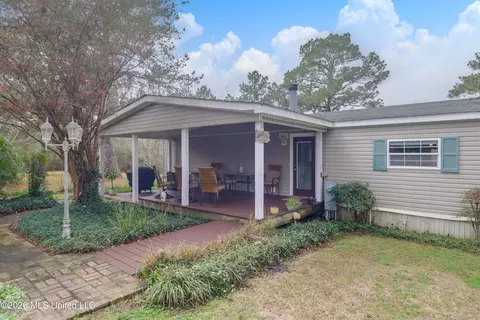 25184 Clarke Rd, Saucier, MS 39574