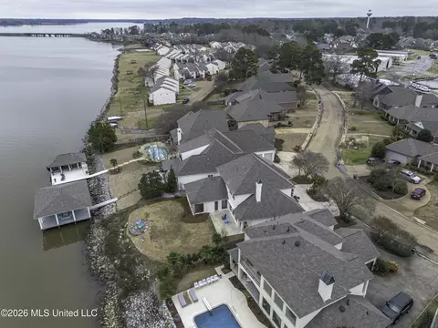 View/Area - 1418 Windrose Dr, Brandon, MS 39047 photo 8 of 14