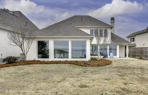 Exterior - 1418 Windrose Dr, Brandon, MS 39047 photo 12 of 14