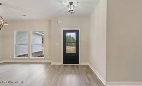 Entry Way - 190 Rowell Rd, Coldwater, MS 38618 photo 6 of 6