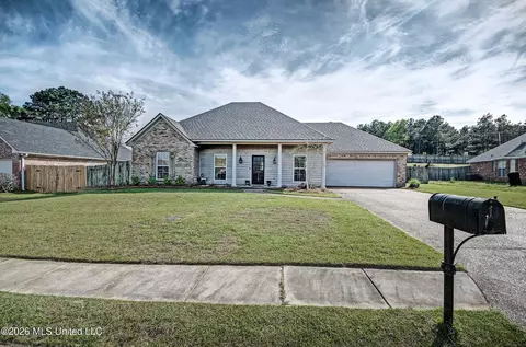 Exterior - 151 Stratford Dr, Madison, MS 39110 photo 3 of 8
