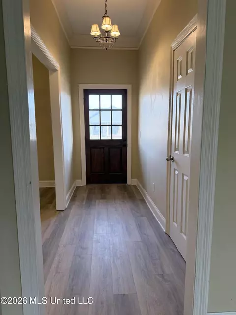 Entry Way - 151 Stratford Dr, Madison, MS 39110 photo 2 of 4