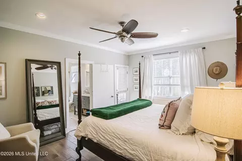 Bedroom - 1704 Laurel St, Jackson, MS 39202 photo 3 of 4