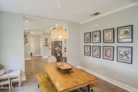 Dining - 1704 Laurel St, Jackson, MS 39202 photo 2 of 3