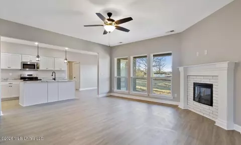 Entry Way - 210 Rowell Rd, Coldwater, MS 38618 photo 1 of 2
