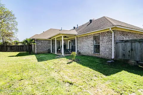 Exterior - 146 Tradition Pkwy, Flowood, MS 39232 photo 2 of 4