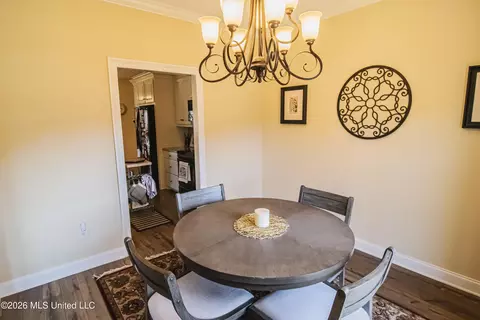 Dining - 146 Tradition Pkwy, Flowood, MS 39232 photo 2 of 2