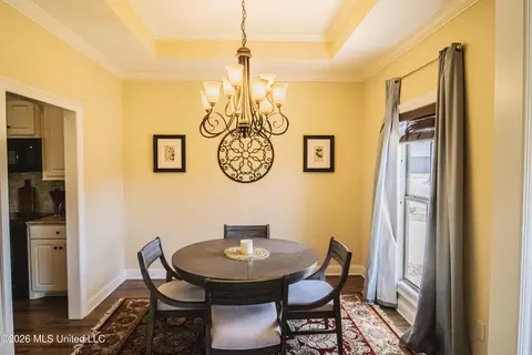 Dining - 146 Tradition Pkwy, Flowood, MS 39232 photo 1 of 2