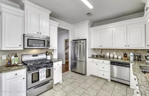 Kitchen - 105 Cascable Dr, Canton, MS 39046 photo 1 of 4