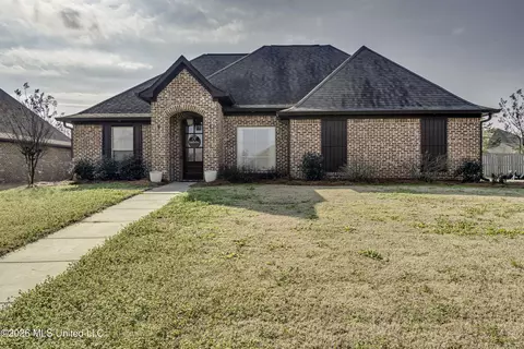 105 Cascable Dr, Canton, MS 39046