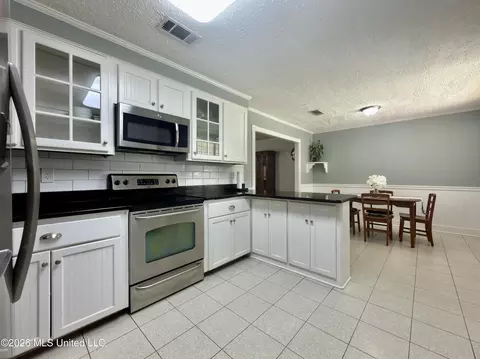 406 Wayne St, Clinton, MS 39056 photo 14