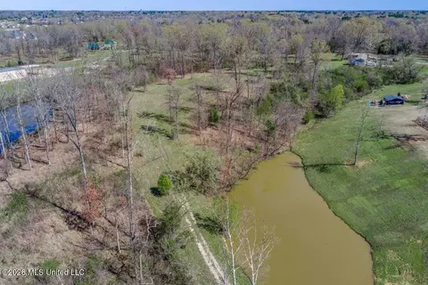 2176 Charles Rd, Olive Branch, MS 38654