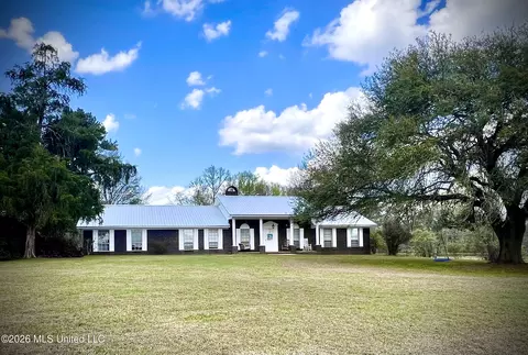 7071 Hamp Lea Rd, Magnolia, MS 39652
