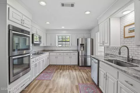 Kitchen - 2317 E Northside Dr, Jackson, MS 39201 photo 1 of 5