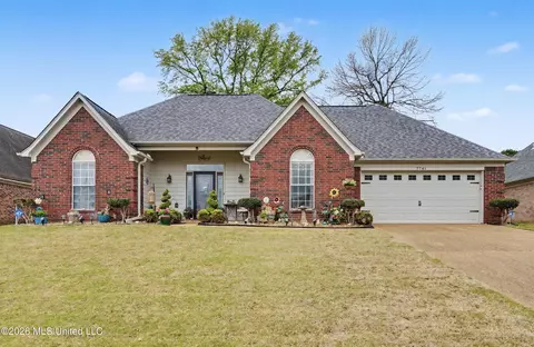 7741 Meadow Ridge Ln, Olive Branch, MS 38654